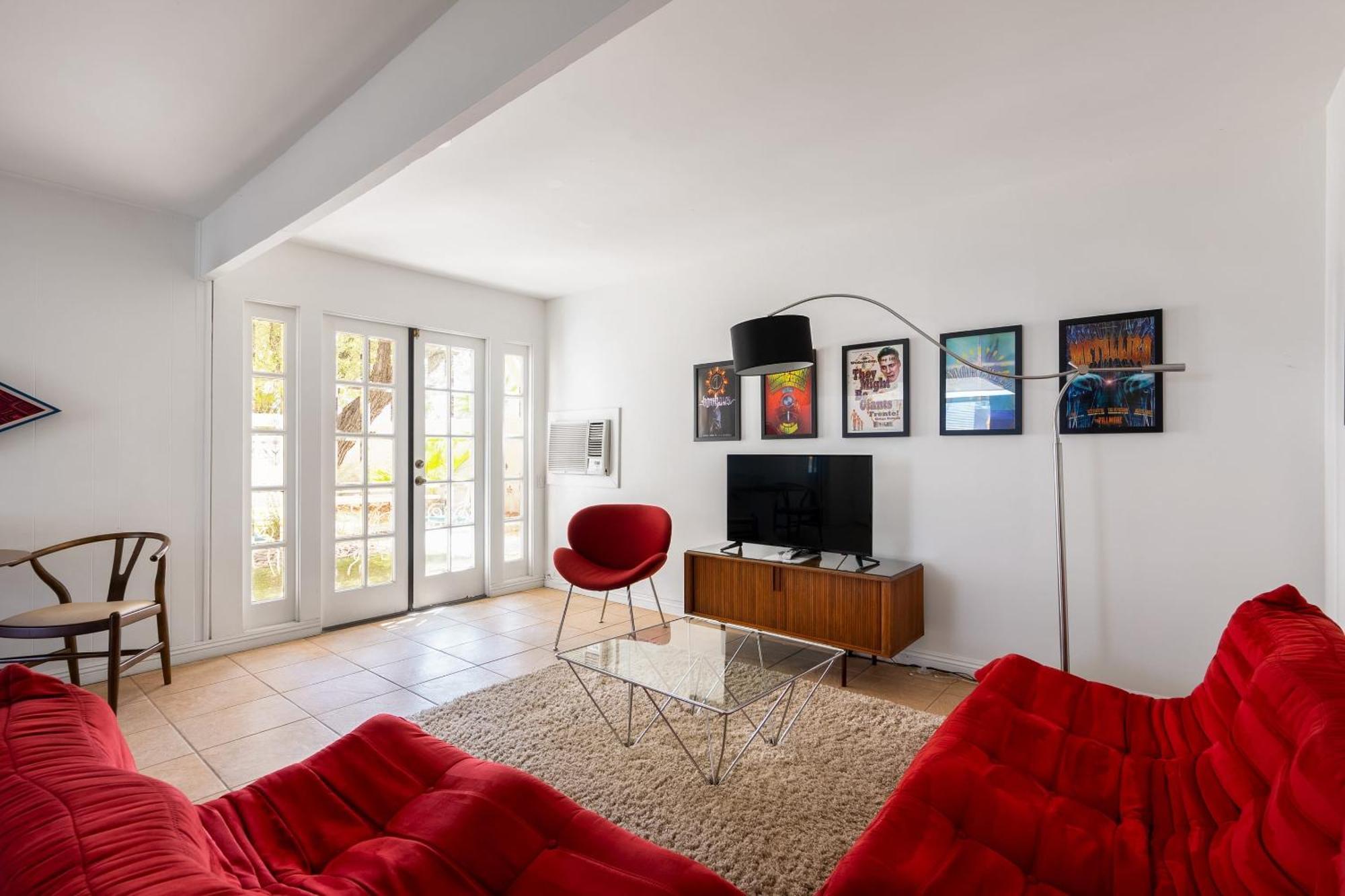 Monkey Tree Hotel By Avantstay Stylish Hotel In Palm Springs W Pool Bagian luar foto